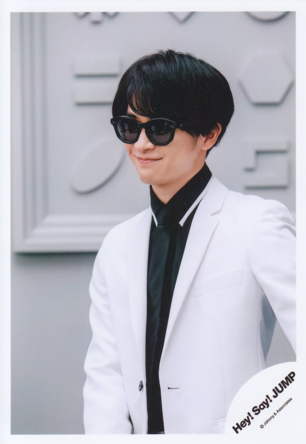 Amazon.co.jp: Hey! Say! JUMP 公式生写真（知念侑李）HC00088