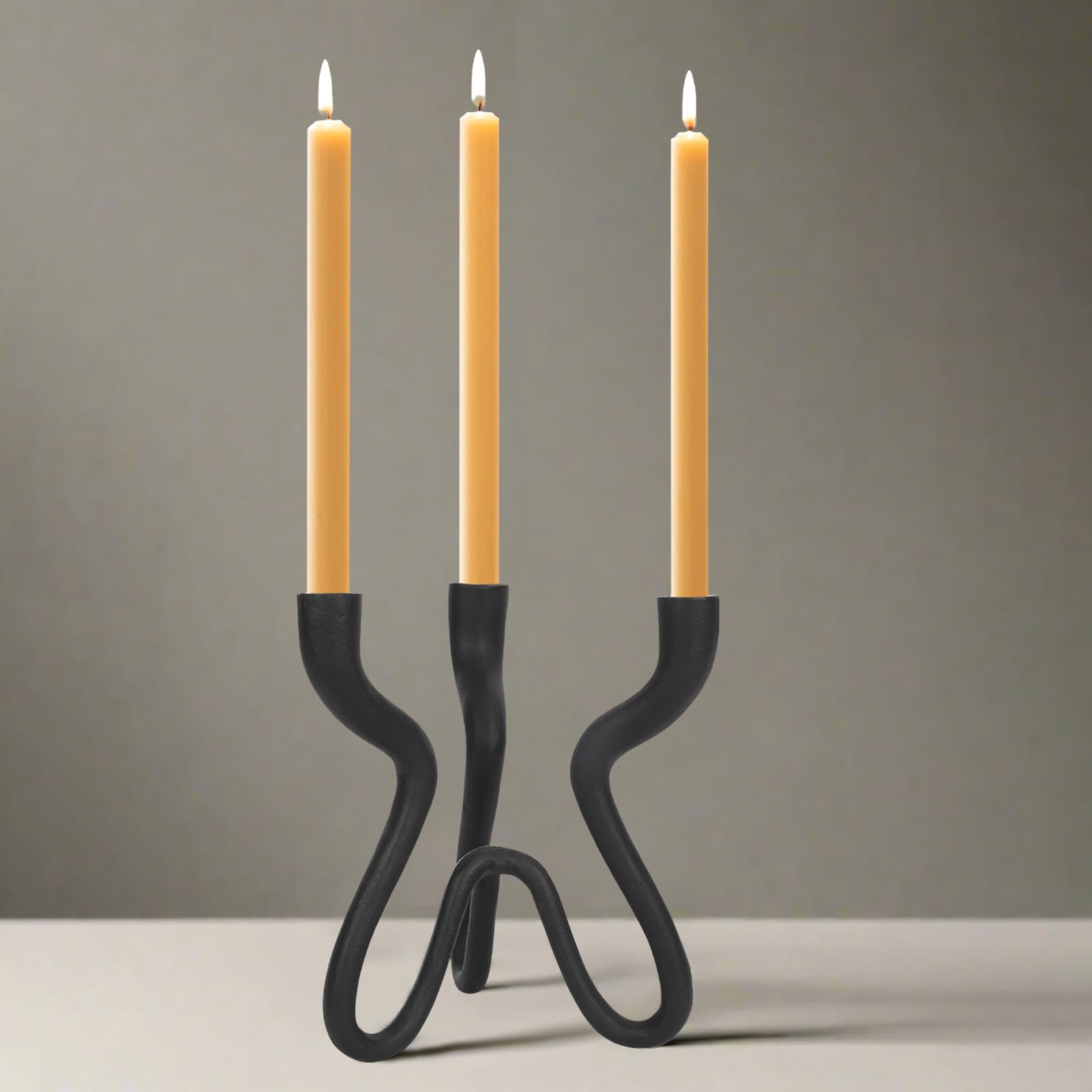 Candelabro triple – Soporte de metal de hierro fundido con acabado negro mate – Elegante centro de mesa de boda para el hogar, comedor, decoración de eventos 6