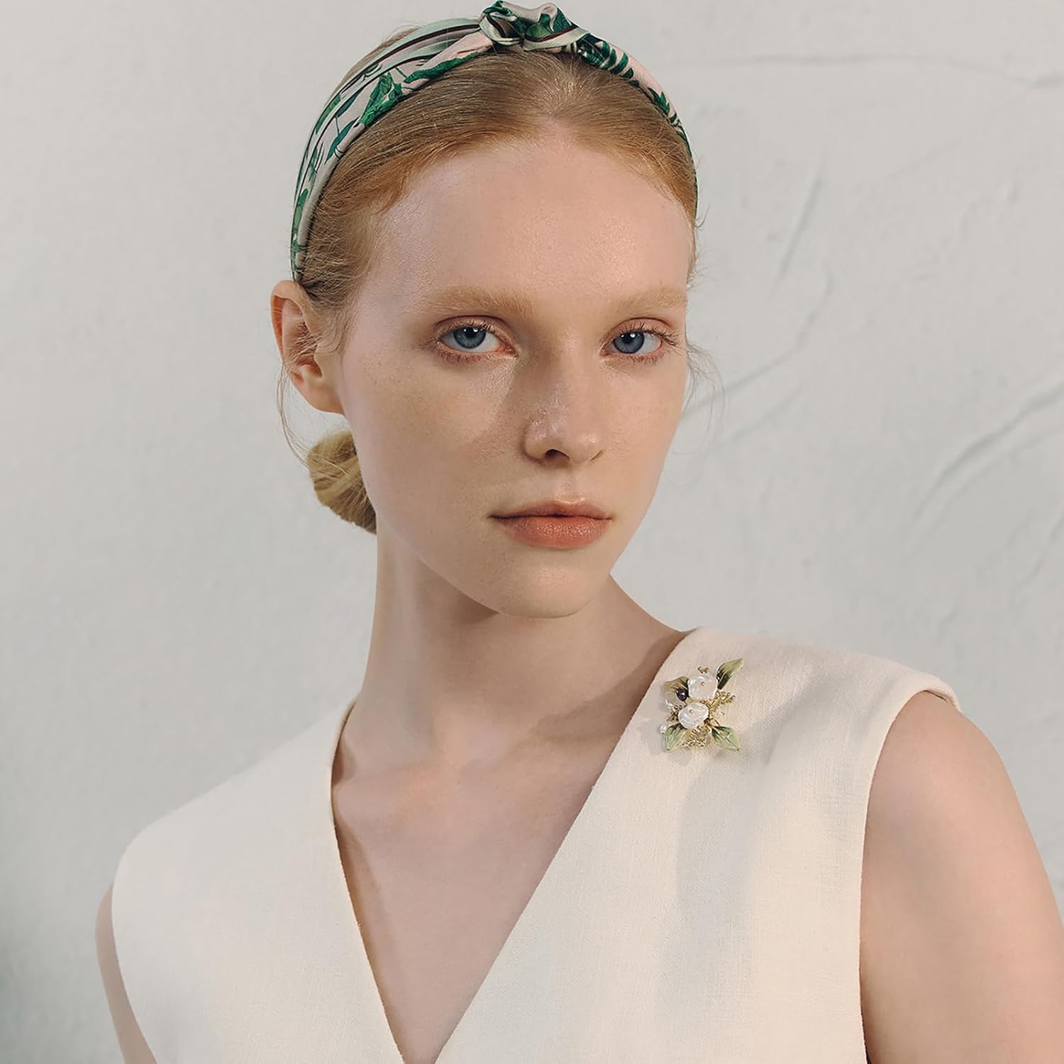 Flower brooches and pins for women, Hand-driping Oil brooch pins with Pearl Pendant, SHE'S FREE STYLE JUST FOR YOU Green leaf Enamel safety pins pearl Metal jewelry pins and brooches - Image 6