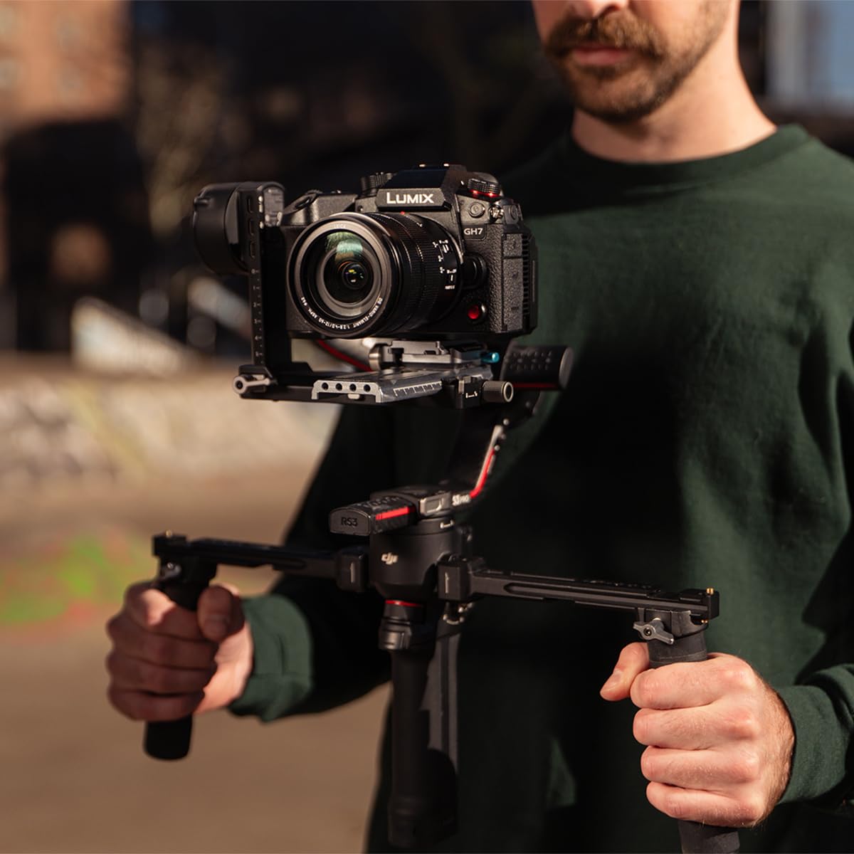 Panasonic LUMIX GH7 Mirrorless Micro Four Thirds Camera with Enhanced Video Speed and Quality, Optimized Workflows from Shooting to Post-Production, Adobe Cloud Compatible & Real-Time LUT, DC-GH7BODY