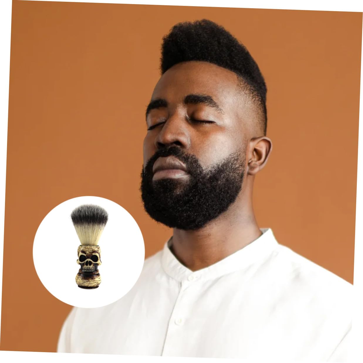 Skull Head Beard Brush with Nylon Bristles, 1pcs Shaving Brush Tool for Men’s Facial Hair Grooming and Salon Use