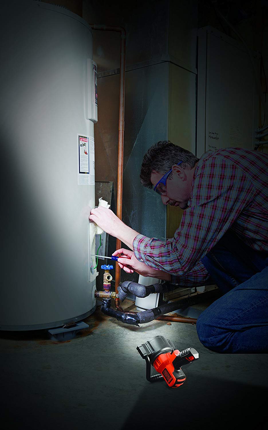 Black & Decker Latarka LED, reflektor LED, ładowalna, 750 lumenów, 10 W