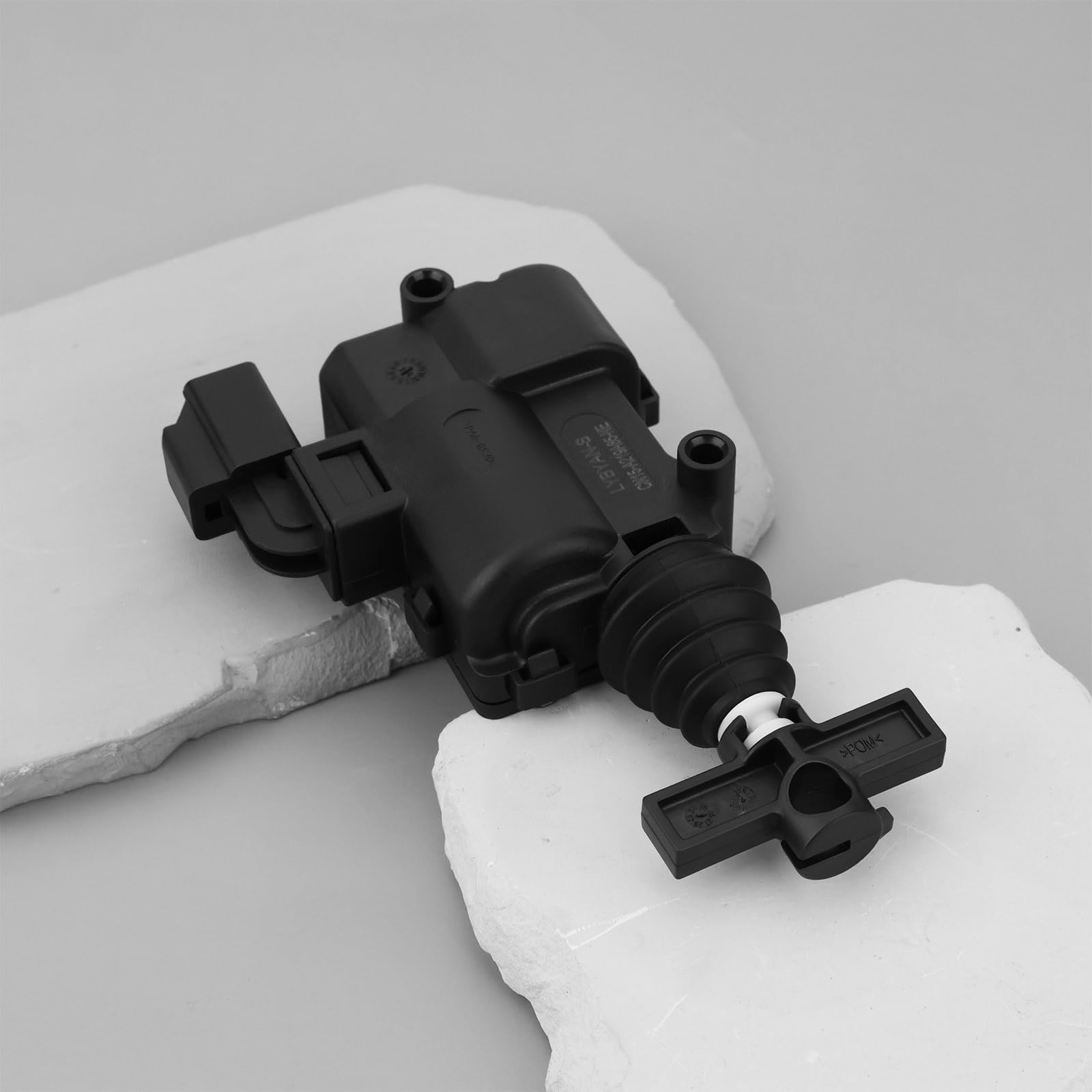 Attuatore motore di bloccaggio del portellone posteriore del bagagliauto CN15A219ANE CN15-A219A-NE compatibile con Ford Ecosport 13-17