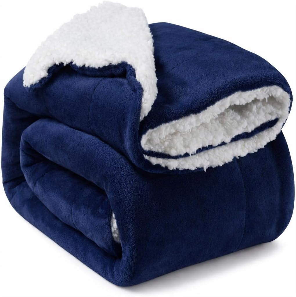 BRANDONN Baby Blanket 130x105 cm – Ultra Soft Dual Layer Sherpa & Flannel, Lightweight Warm Newborn Blanket for Crib, Stroller, Travel & Feeding, Skin-Friendly, 1 Month Till 5 Years (Navy Blue)
