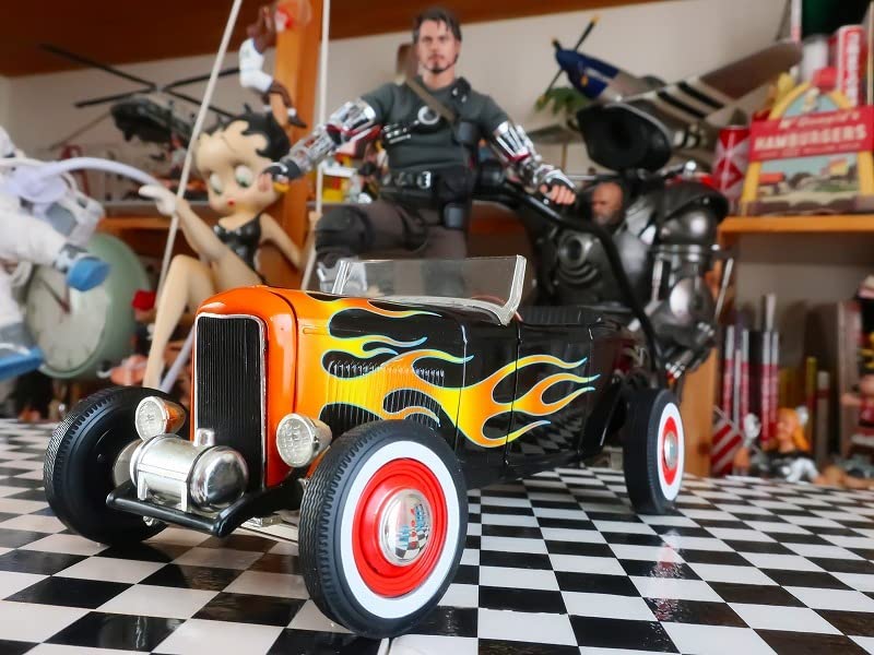 1/18 1932 カスタム フォード ホットロッド　模型 Amazon | ACME 1:18 ACME 1:18 1932 FORD BLOWN HOT ROD