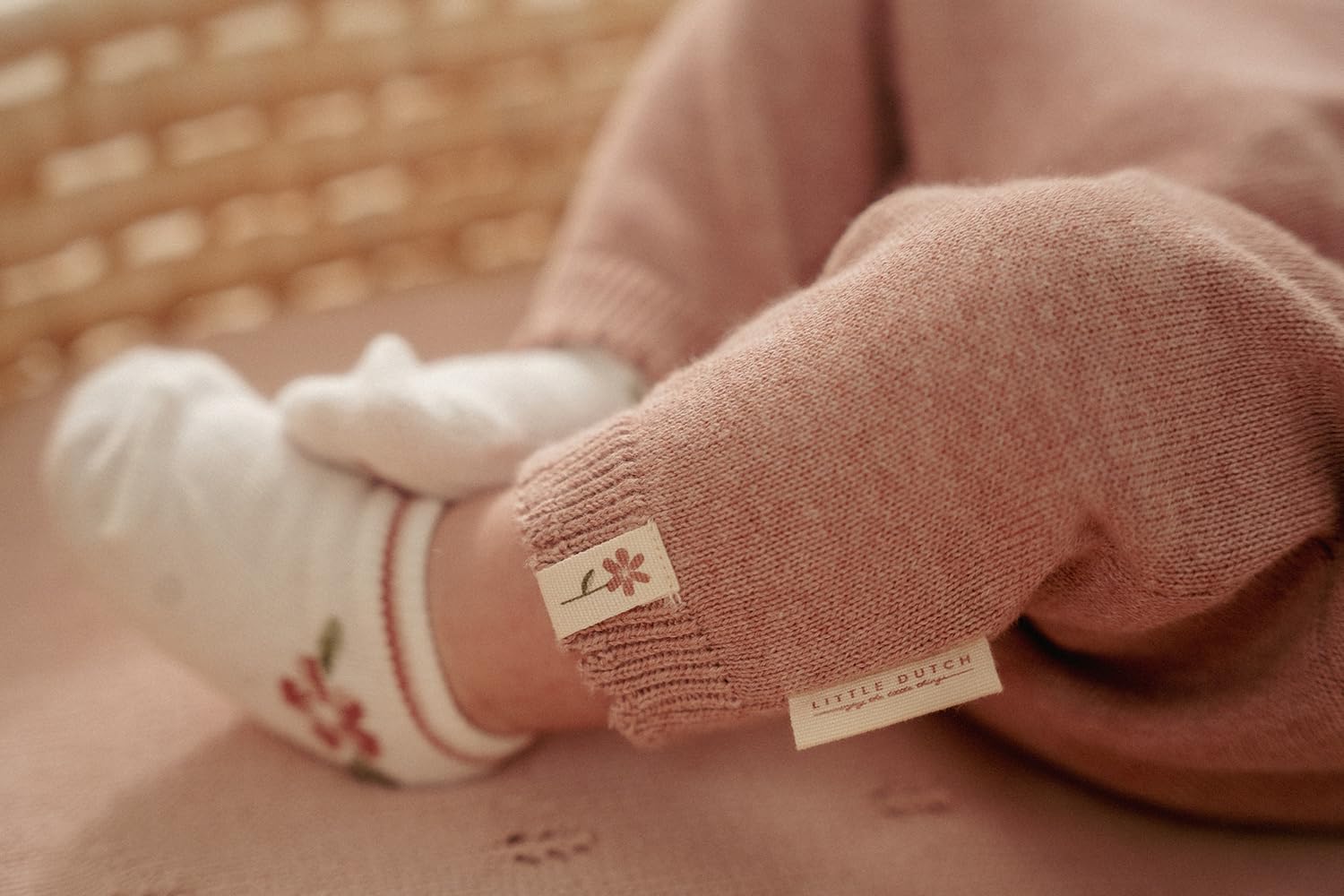 Little Dutch CL25224017 Latzhose gestrickt Fairy Pink - Fairy Garden (Gr. 74)