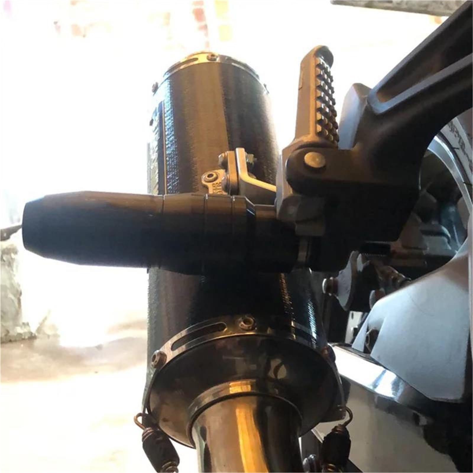 Motor Crash Sliders For Kawasaki Z1000, Z800 & ZX10R – Frame & Exhaust Protection Kit