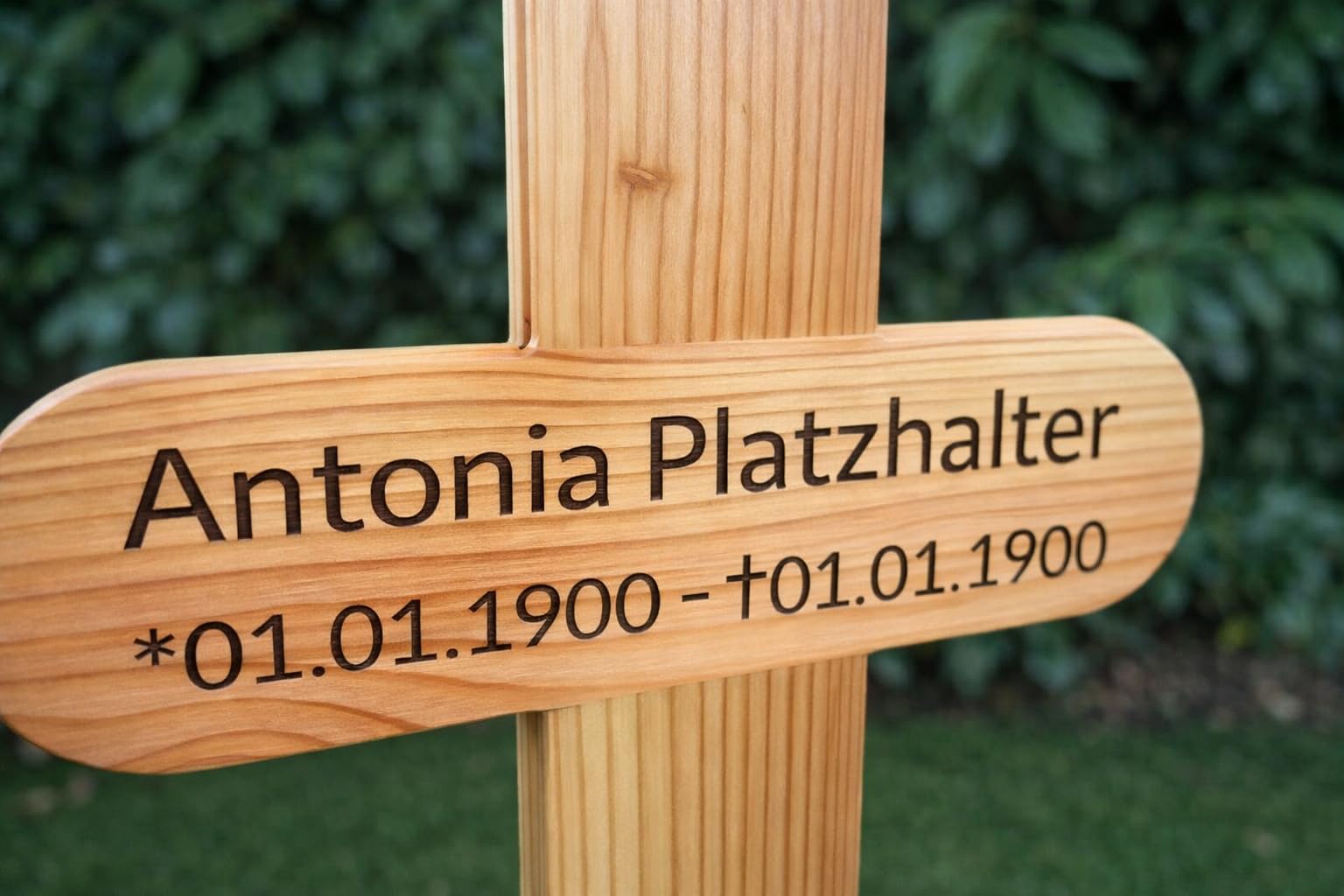 Croix funéraire XXL en bois de mélèze huilé 80 x 40 cm avec gravure laser