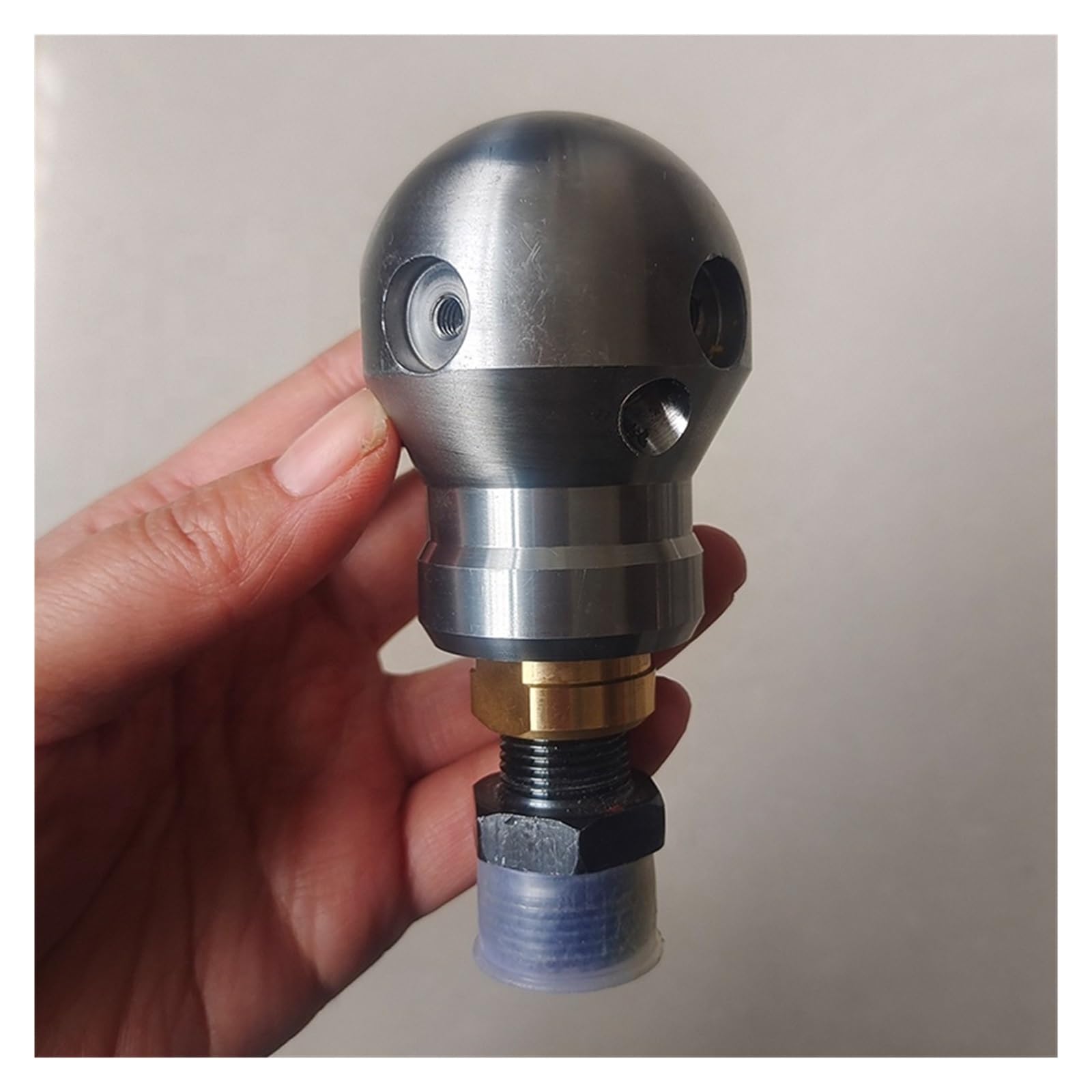 Limpiador de manguera de drenaje con boquilla giratoria de 3/8" | Gira for limpiar las paredes de las tuberías y eliminar obstrucciones ocultas rápidamente.