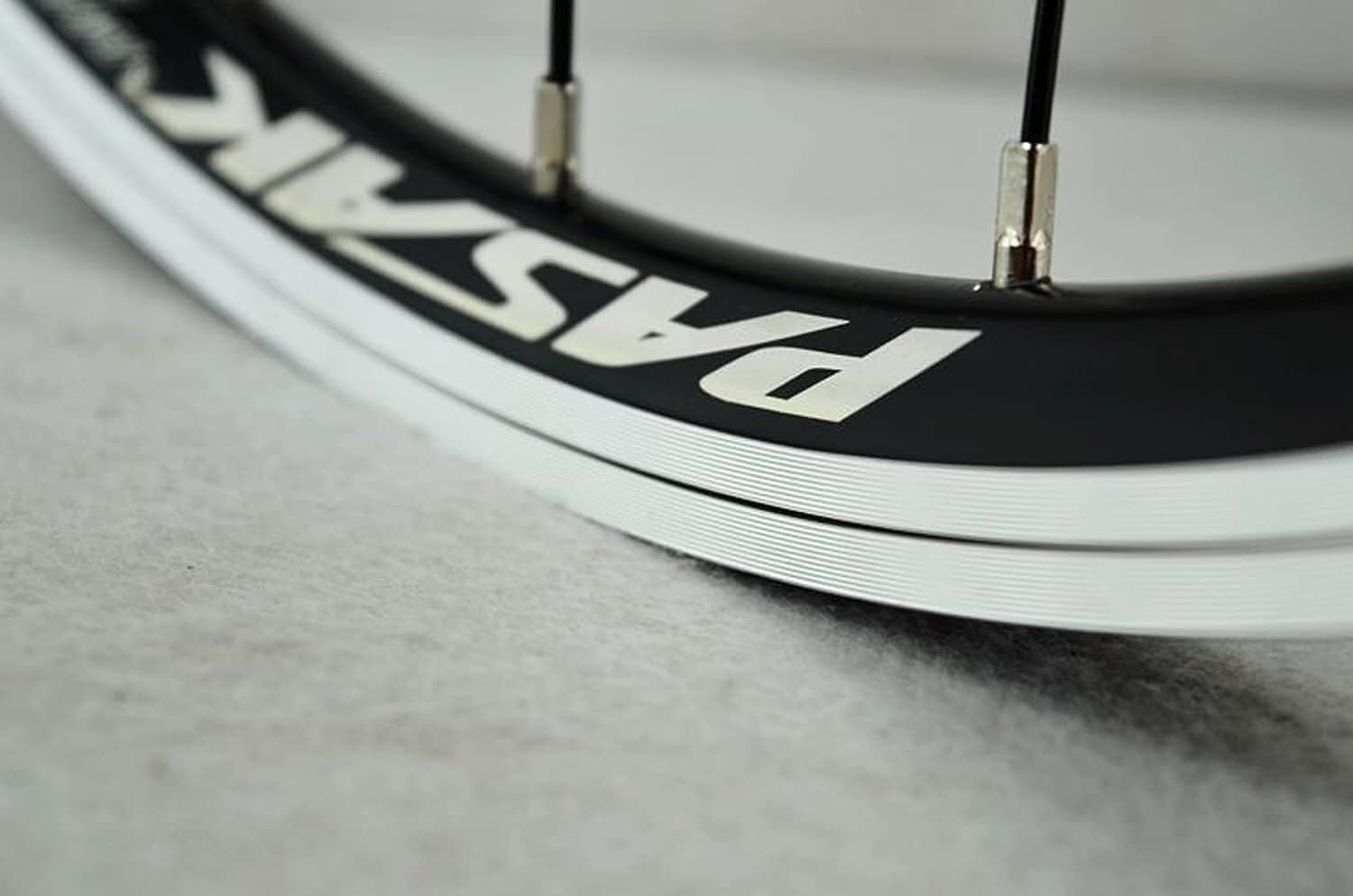 Juego de Ruedas para Bicicleta de 20" con Llantas 406 y bujes de liberación rápida para Bicicletas de 7, 8, 9, 10, 11 y 12 velocidades (Color: Negro, Tamaño 406A)