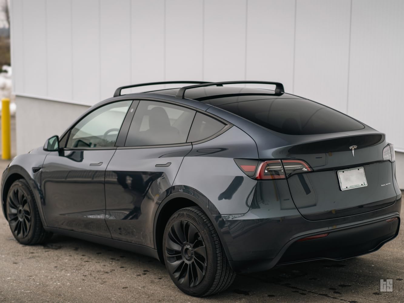 Tesloid.com Aluminum Roof Rack Cross Bars for Tesla Model Y