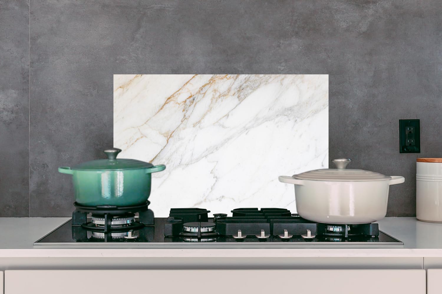 KitchenYeah© Antisalpicaduras Cocina 70x50 cm Protector Salpicaduras Pared Chapa Aluminio Kitchen Panel Vitrocerámica Accesorios Salpicadero Decoración Mármol - Piedra - Oro - Aspecto