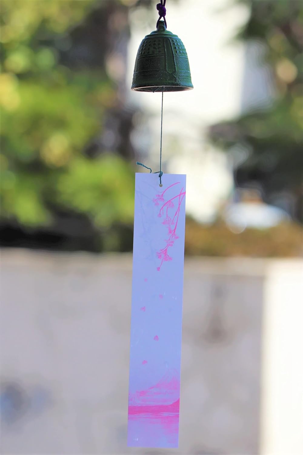 最大54 Offクーポン 南部鉄器 南部鉄 風鈴 鈴 釣鐘 中 おしゃれ オシャレ かわいい 可愛い 音色 の 良い いい音 音 美しい音色 癒し 伝統工芸 鉄 ギフト 贈り物 プレゼント 涼 涼しい 清涼 リラックス 癒しグッズ インテリア雑貨 インテリア Sparrow Rs