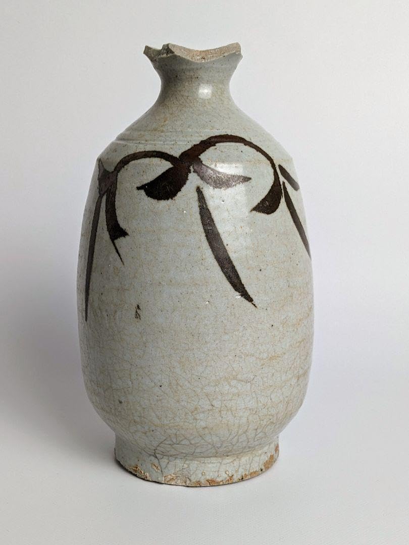 Amazon｜李朝鉄砂草文徳利 17世紀 李朝 朝鮮陶磁器 酒器 花入 花瓶