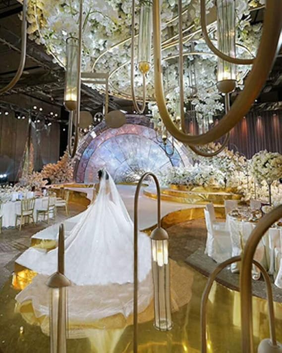 3×33 ft Wedding Mirror Aisle Runner Double Sided Gold-Silver Aisle Runner Rug for Indoor Outdoor Wedding Graduation Party Birthday