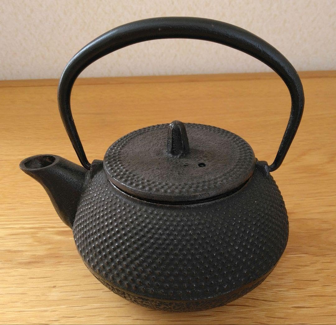Amazon|南部 岩鋳 南部鉄器 急須 鍋敷き 茶托5枚 セット売り Amazon|南部 岩鋳 南部鉄器 急須 鍋敷き 茶托5枚 セット売り