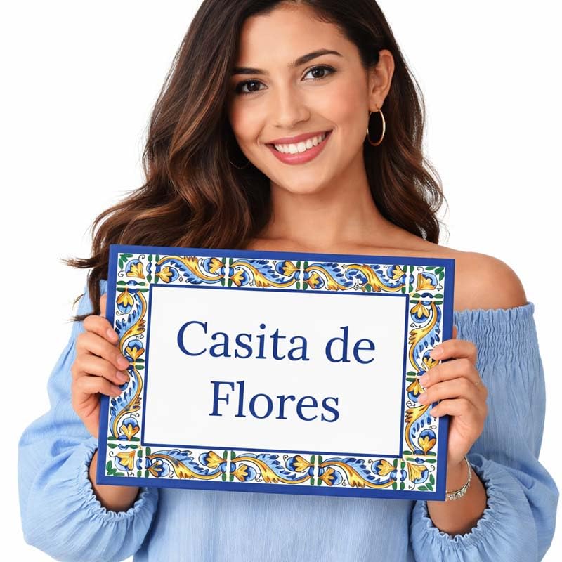 Placa de Azulejo Cerámico Personalizada Estilo Español y Portugués - Señal de Casa a Medida - Placa con Nombre Familiar - Decoración Mediterránea Azul para Pared