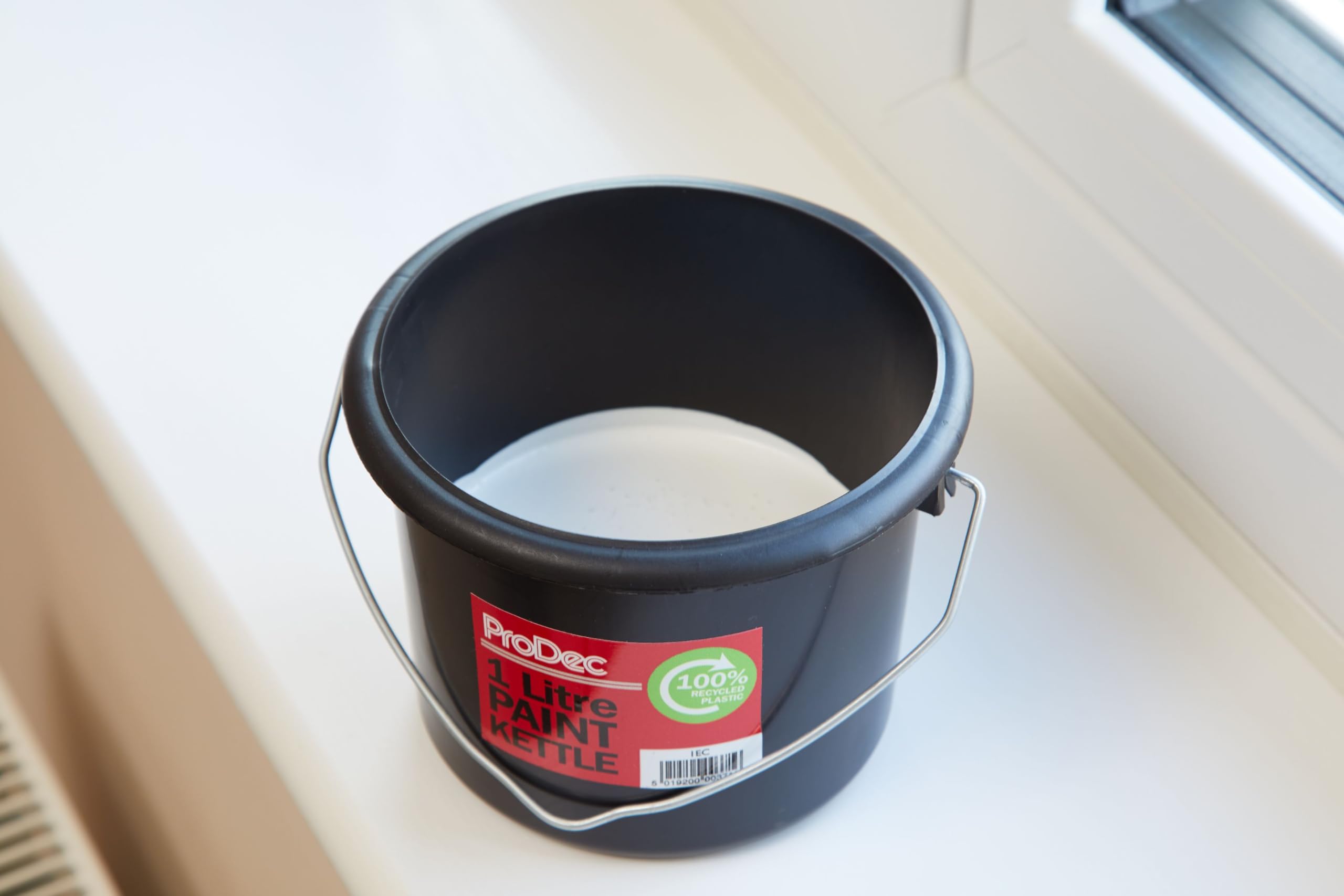 Hervidor de Pintura de plástico 100% Reciclado ProDec de 2,5 litros para decantar Pintura, Barniz, tratamientos para Madera de Botes Grandes y Mezclar Pasta de Papel Pintado