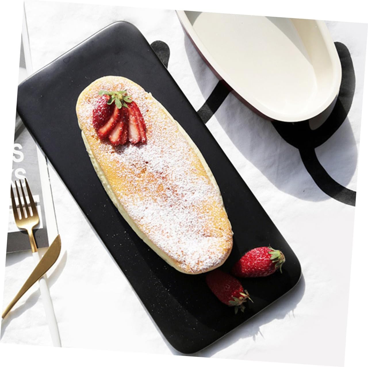 Oval Cake Baking Mold Non-stick Cheese Bread Pan 22.6x11.3x5.8cm Oval Shaped Baking Tray for Cheesecake and Bread Tool