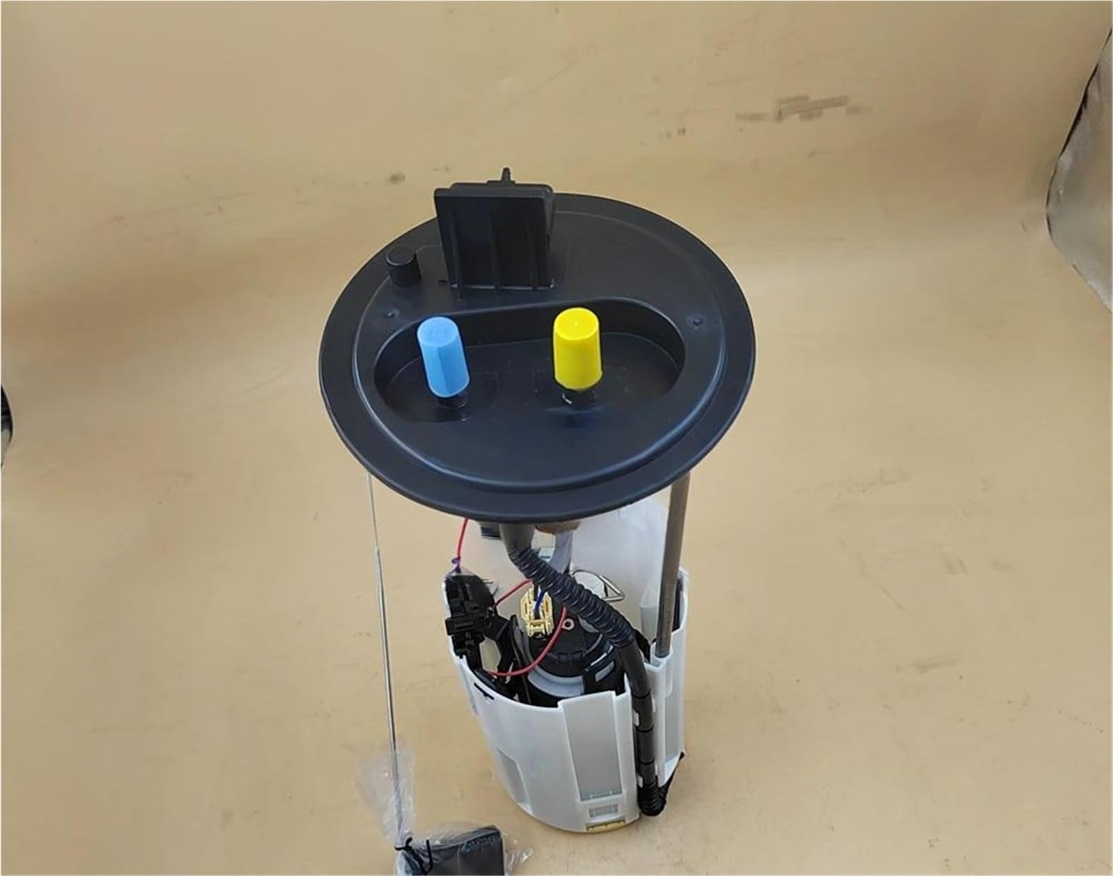 Amazon | 燃料ポンプアセンブリ 3.0L ML216922 MK627877 0580203210