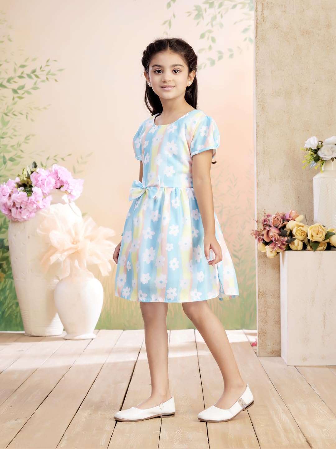 Aarika Vestido de algodón con estampado floral azul para niñas