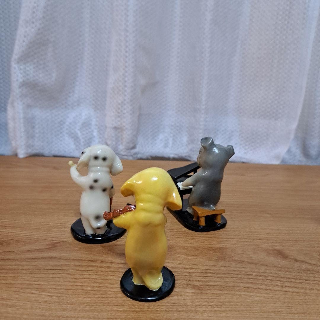 犬のオーケストラ置物 Amazon.co.jp: 置物 犬 オーケストラ12体 : ホーム＆キッチン