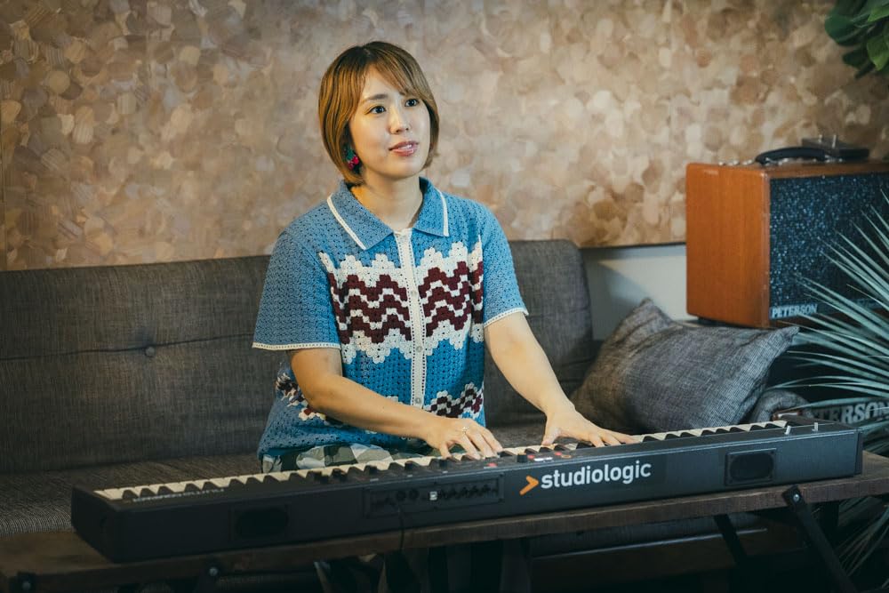 Amazon | Studiologic NUMA COMPACT SE 軽量 88鍵盤 スピーカー内蔵