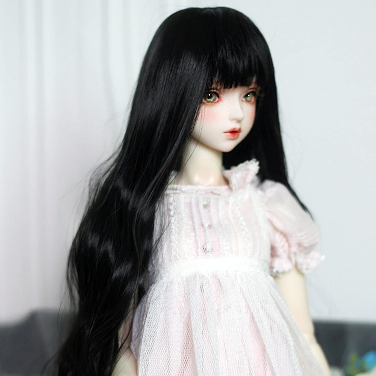 1/6 Doll Wig, Soft Touch Trimmable Heat Resistant Jointed Doll Wig with Bangs Doll Decoration Accessories for Doll Dress Up (Black)