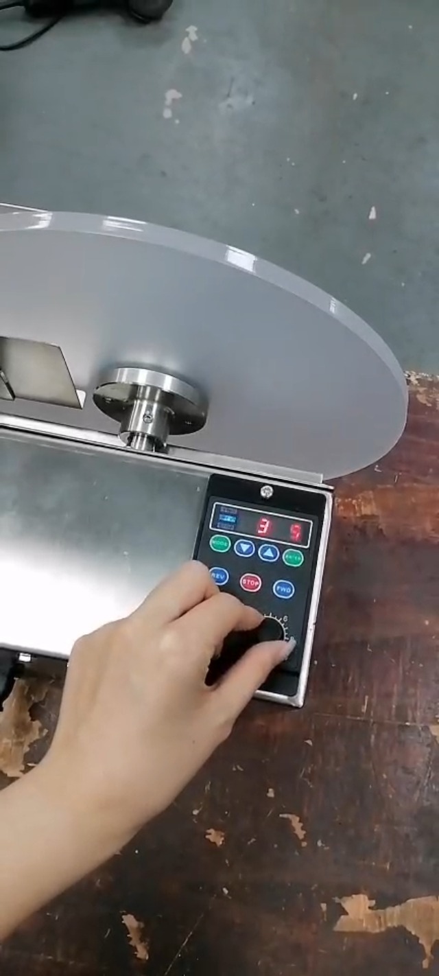 Máquina eléctrica para fundir y templar chocolate 220V miniatura 7