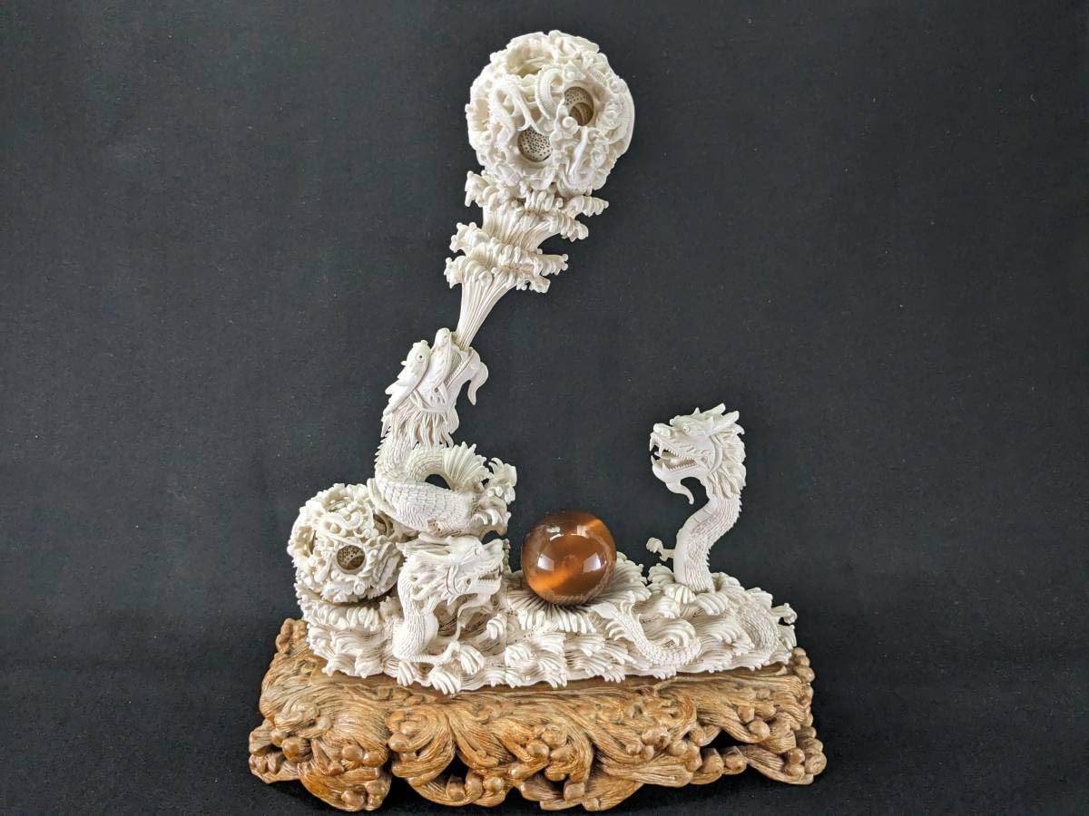 天然素材　象牙風　一本牙　約84センチ龍彫刻置物 天然素材 象牙風 一本牙 約84センチ龍彫刻置物