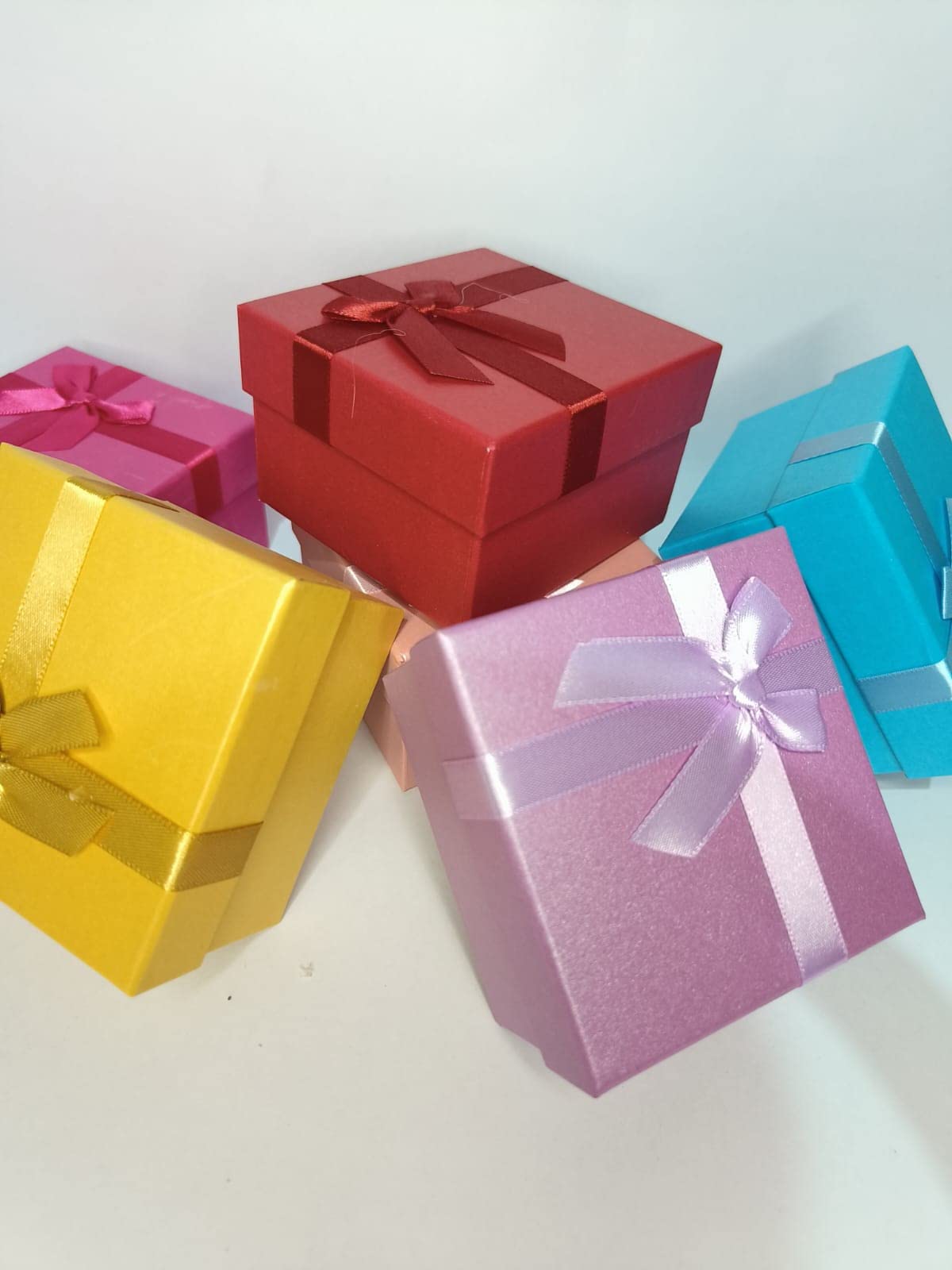 DOOR STEP SHOPPING Velvet Fancy Watch Box, Gift Box,Vanity Box (Multicolour) 4 * 4 Inch (6 Pcs Combo) (B0C2ZM1NTH) Amazon Price History, Amazon Price Tracker