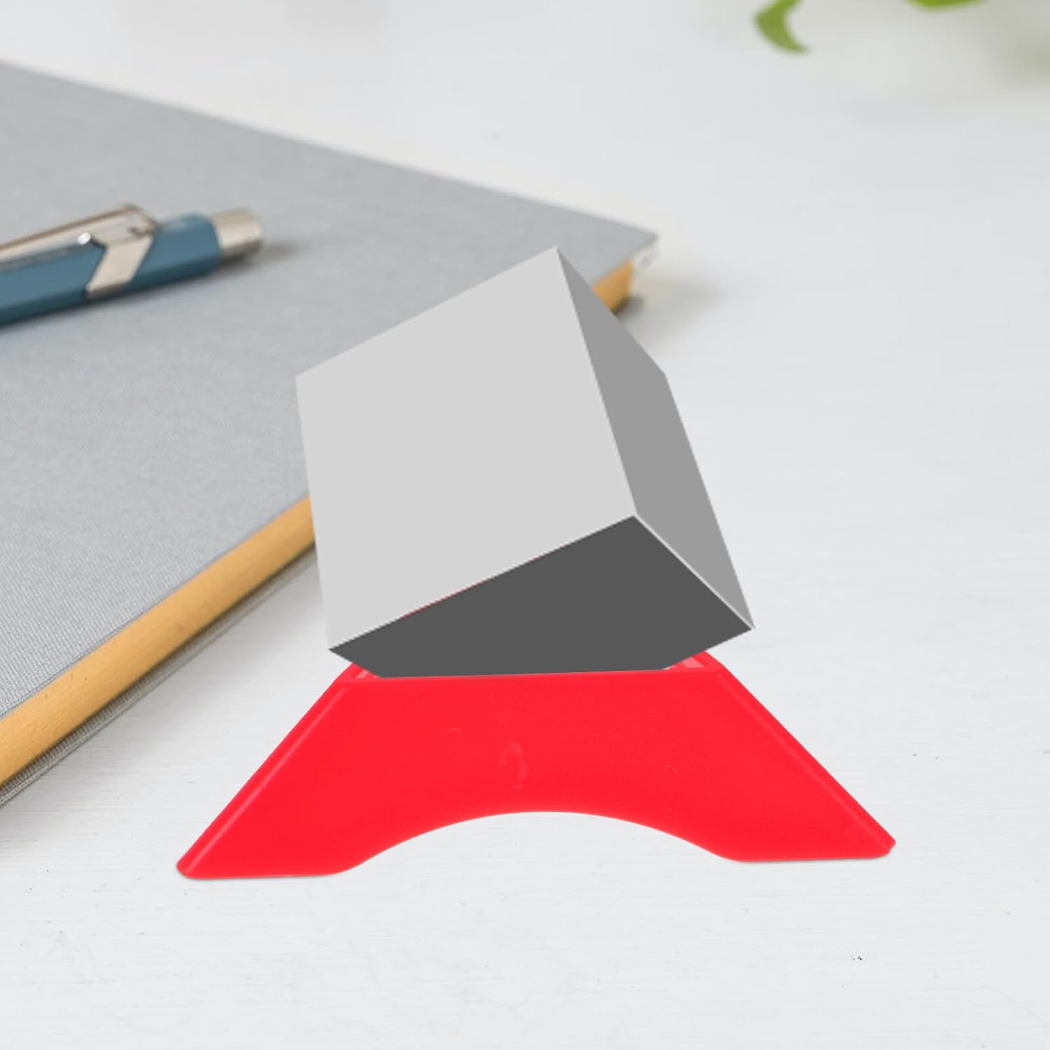 Roleader 20pcs Colorful Triangle Cube Stand Tripod Holder for Puzzle Cubes Display Organizer Matte Red Plastic Base