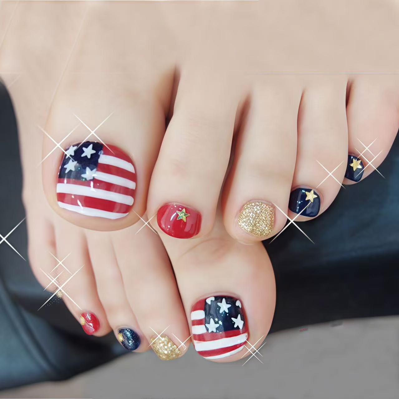 24Pcs 4th of July Glitter Press on Toenails Short Square Independence Day Fake Toenails American Flag Red Blue Star Sequins Full Cover Acrylic