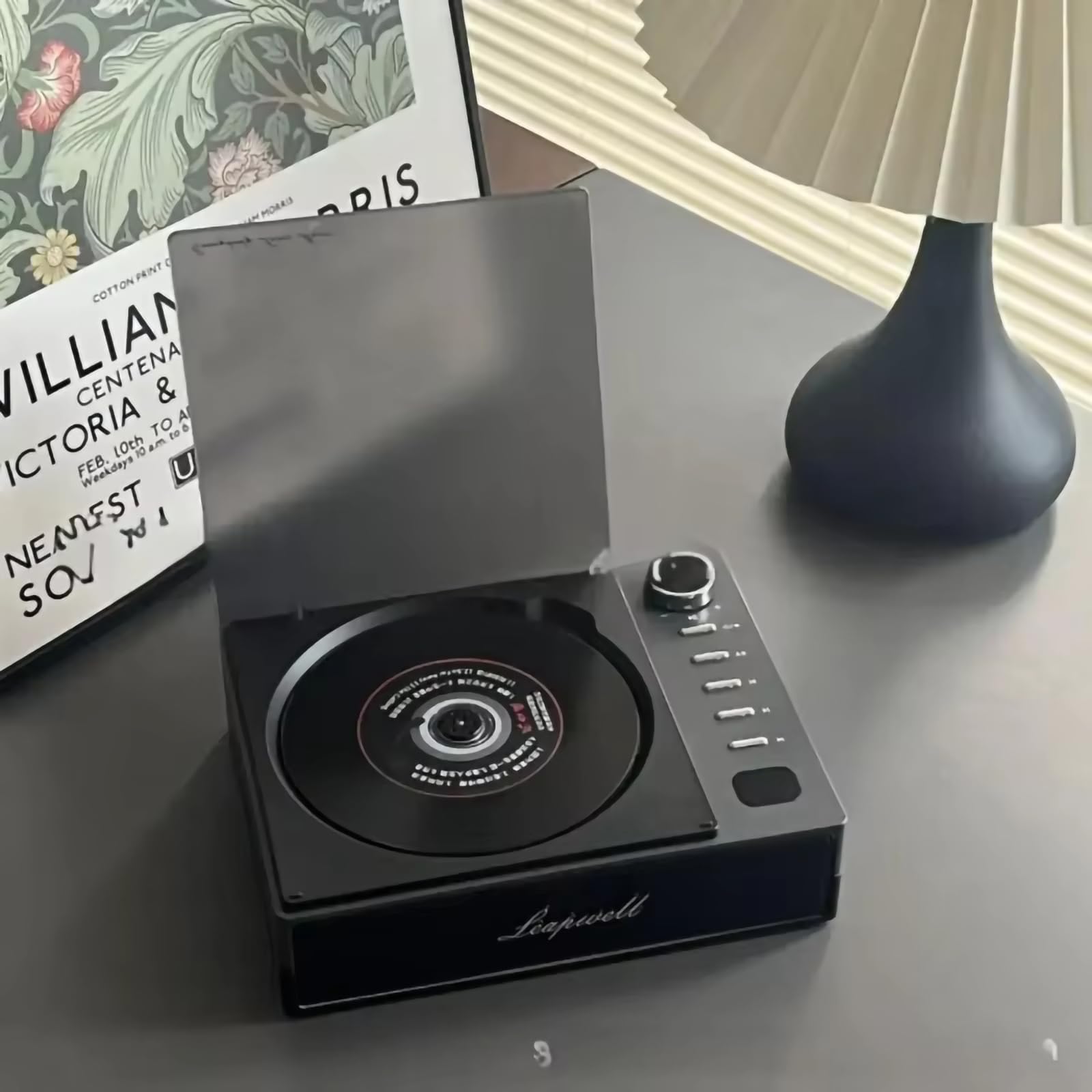 Lecteur CD Bluetooth rétro sans fil noir avec radio FM et ports USB SD