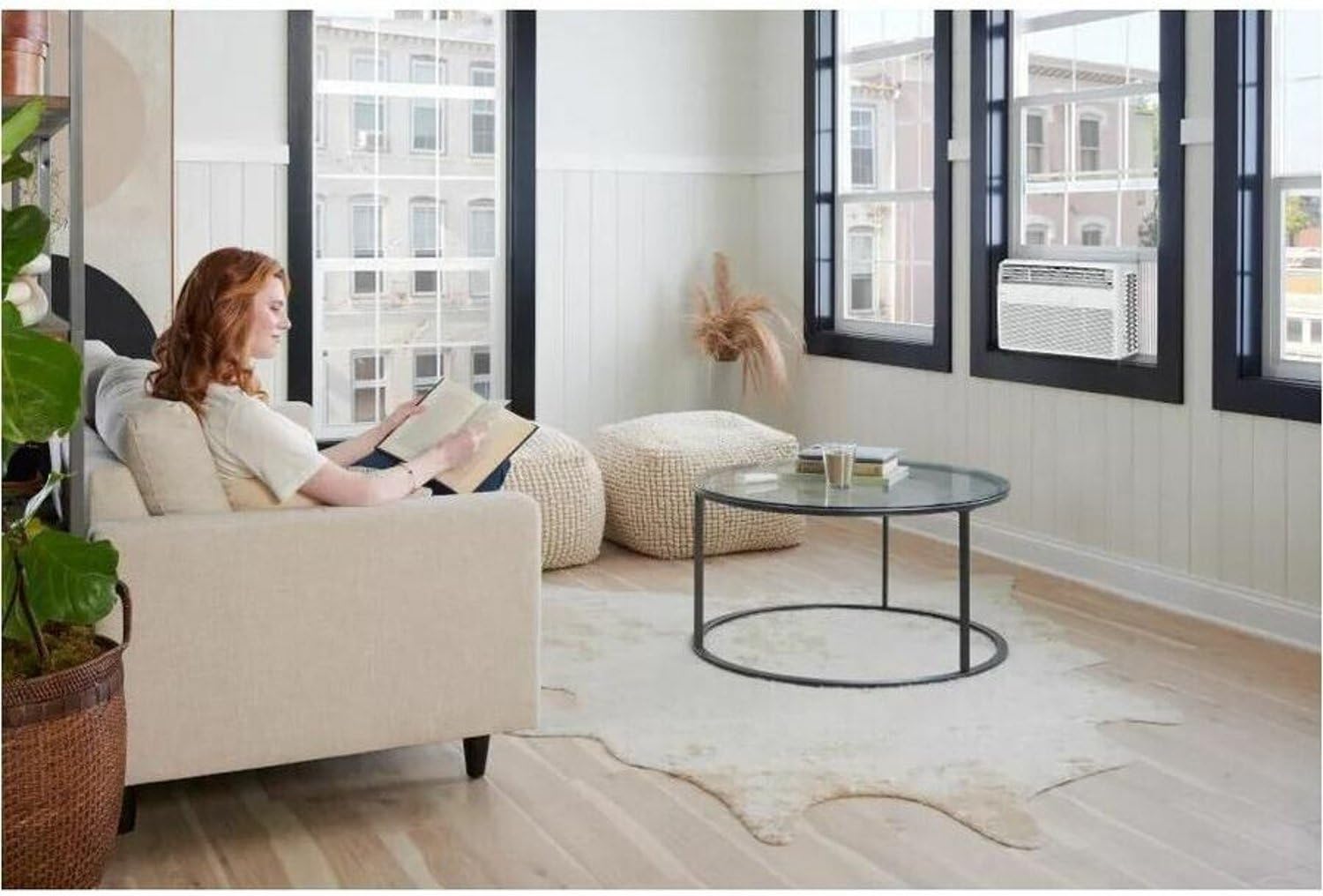 lg 6,000 btu window air conditioner, cools 250 sq.ft. (10' x 25' room size), quiet operation, electronic control with remote, 2 cooling & fan speeds, 2-way air deflection, auto restart, 115v 6000 btu electronic & standard bright white