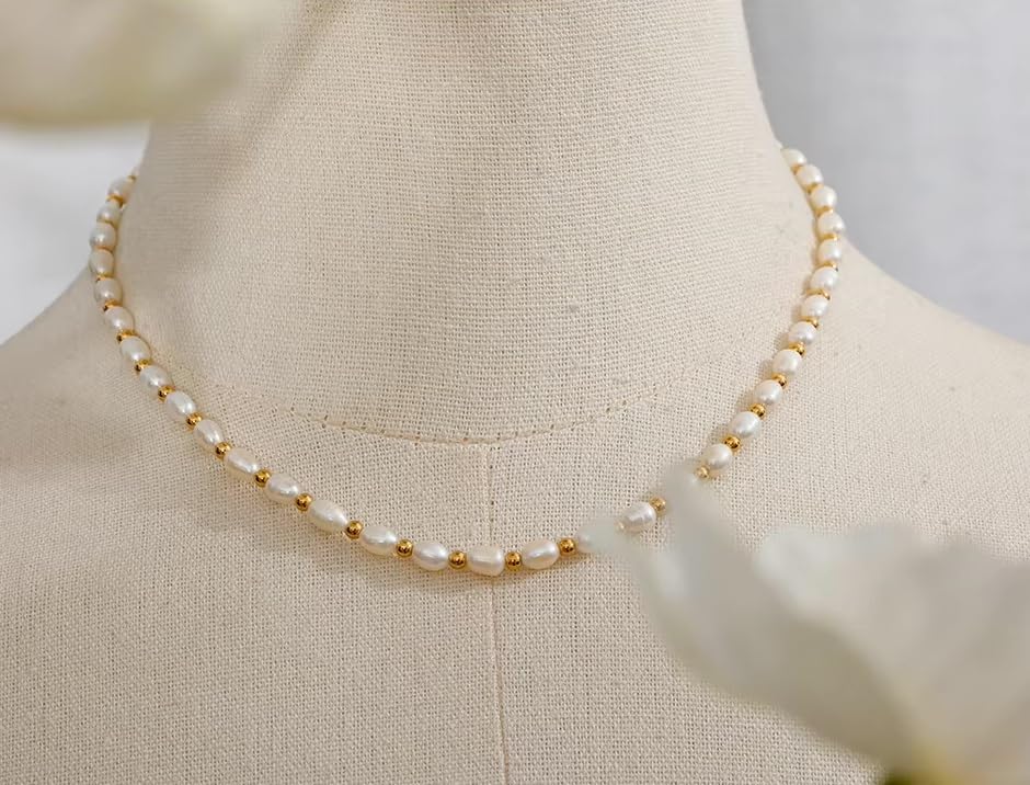Collier perles d'eau douce naturelles bijou tendance pour votre style