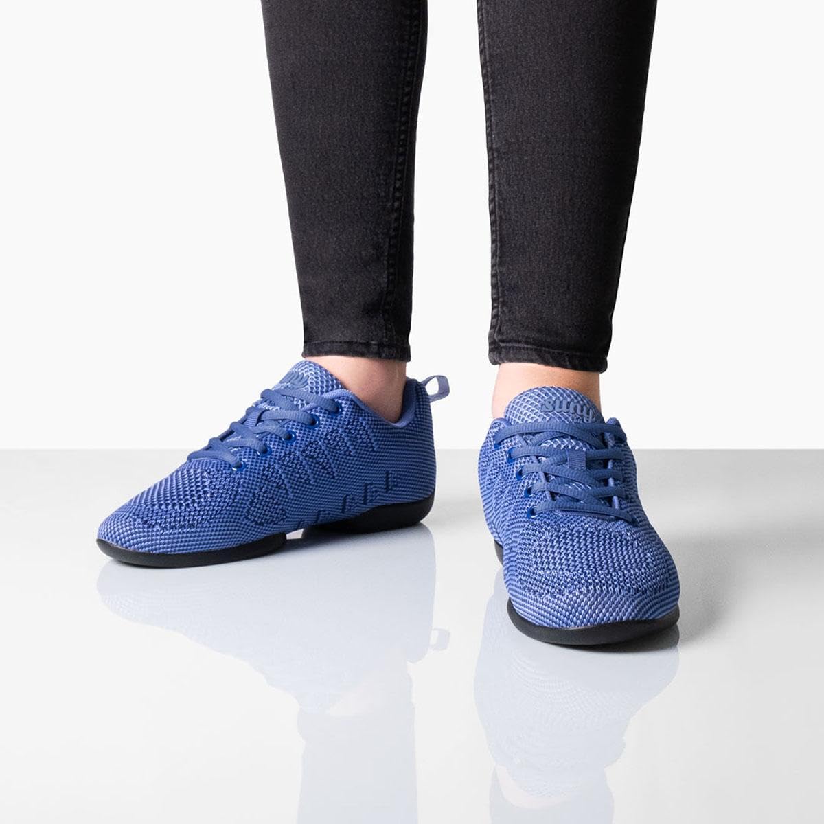 Anna Kern Suny Dance Sneakers 185 Bold – Knit Capri blu – Larghezza normale – tacco da 1 cm – Suola in PU divisa