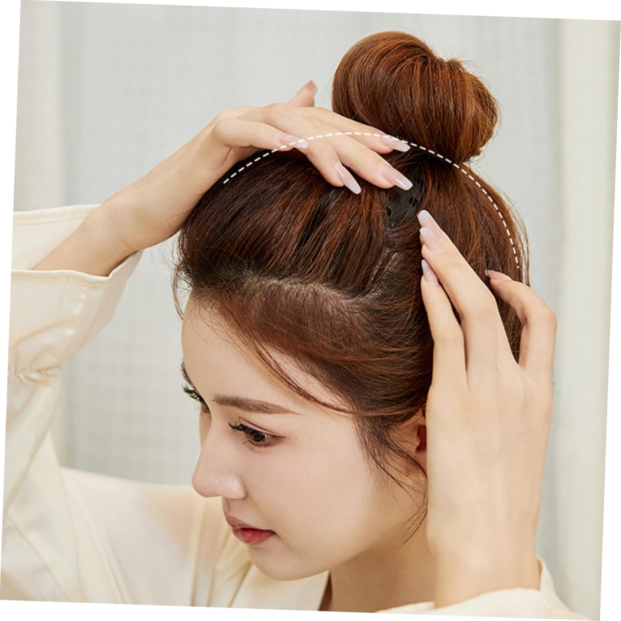 MERRYHAPY Invisible Hair Pad Silicone Hair Volume Tool Women Accessory Bump Insert for Ponytails Updos Bang Styling Hairline Shaping 5.51 X 5.51 X 2.36 in