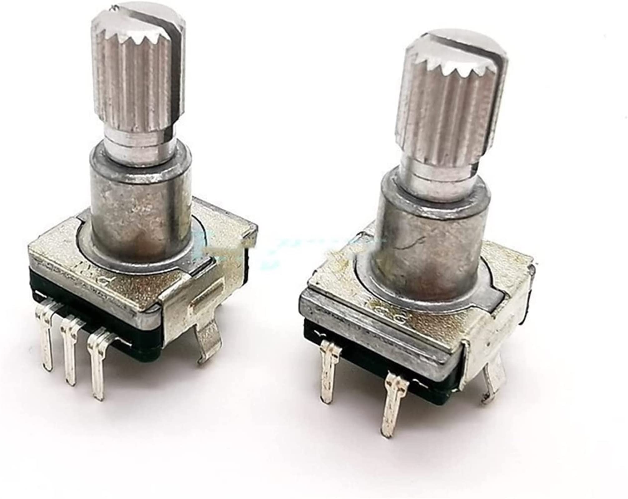 Encodeur rotatif EC11 interrupteur rotatif 5pin SMD arbre de prune 16,5 mm sans poussoir
