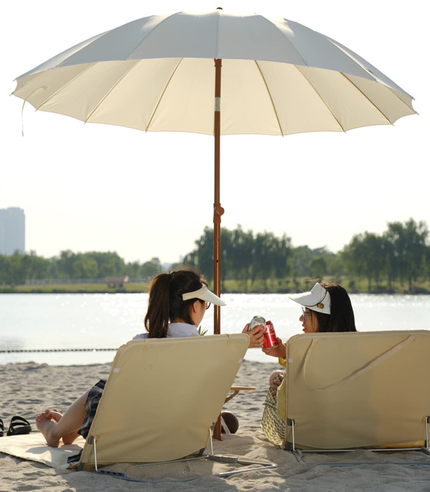 Amazon.co.jp: ガーデンパラソル ビーチパラソル 白 ビーチパラソル uv