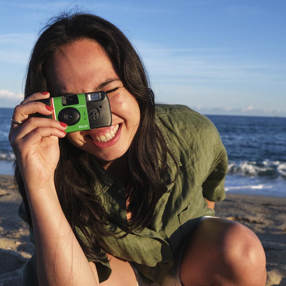 Fujifilm QuickSnap Flash 400 One-Time-Use Camera - 27 Exposures