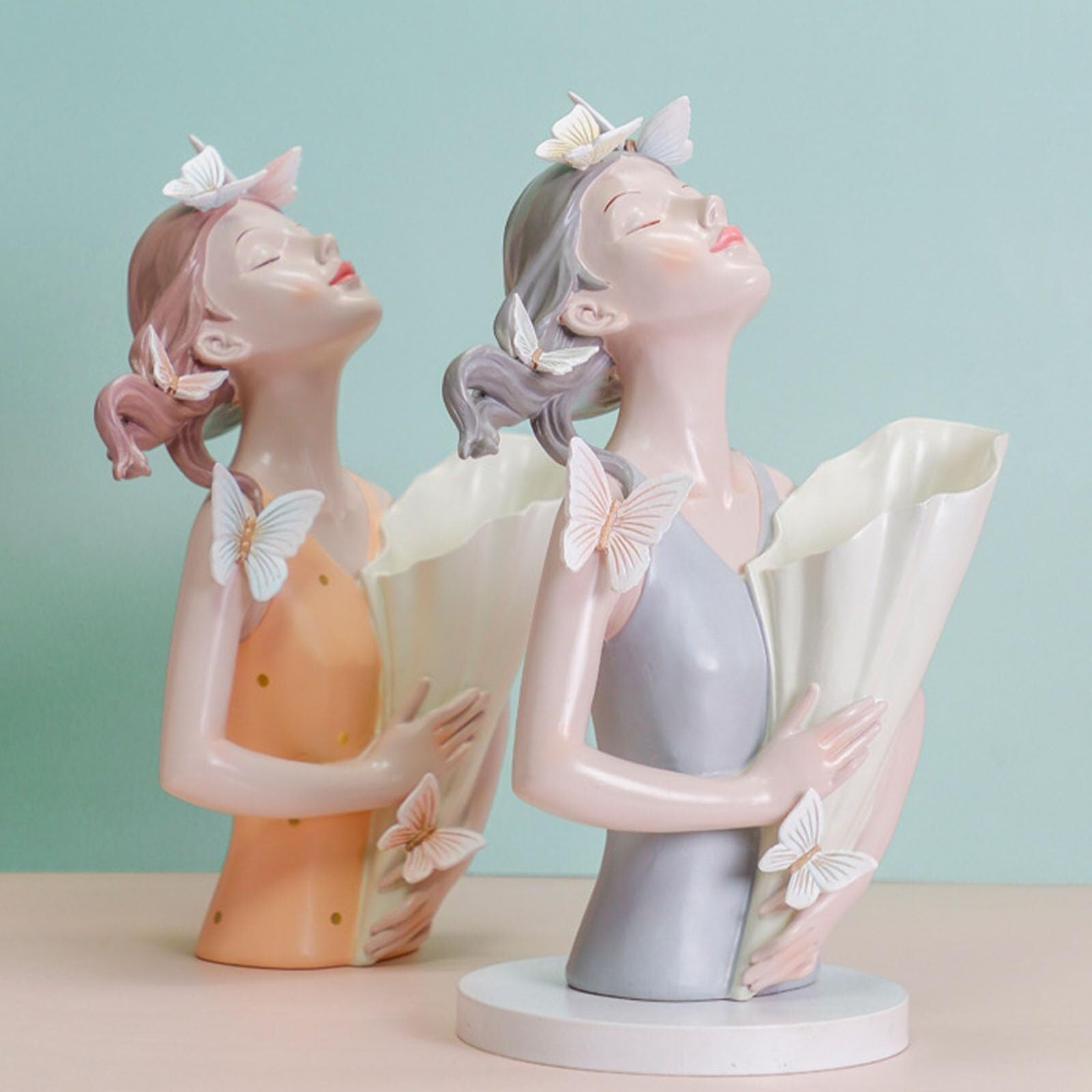 Regali per donna Elegante statua di ragazza in stile nordico con decorazione a farfalla e fiori artificiali al centrotavola Decorazione da scaffale(Gray)