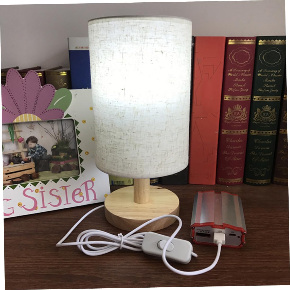 Linen Cloth Desktop Lamp with USB Wooden Base Bedside Night Light for Bedroom and Dormitory Non Flicker Table Light with Soft Comfortable Glow