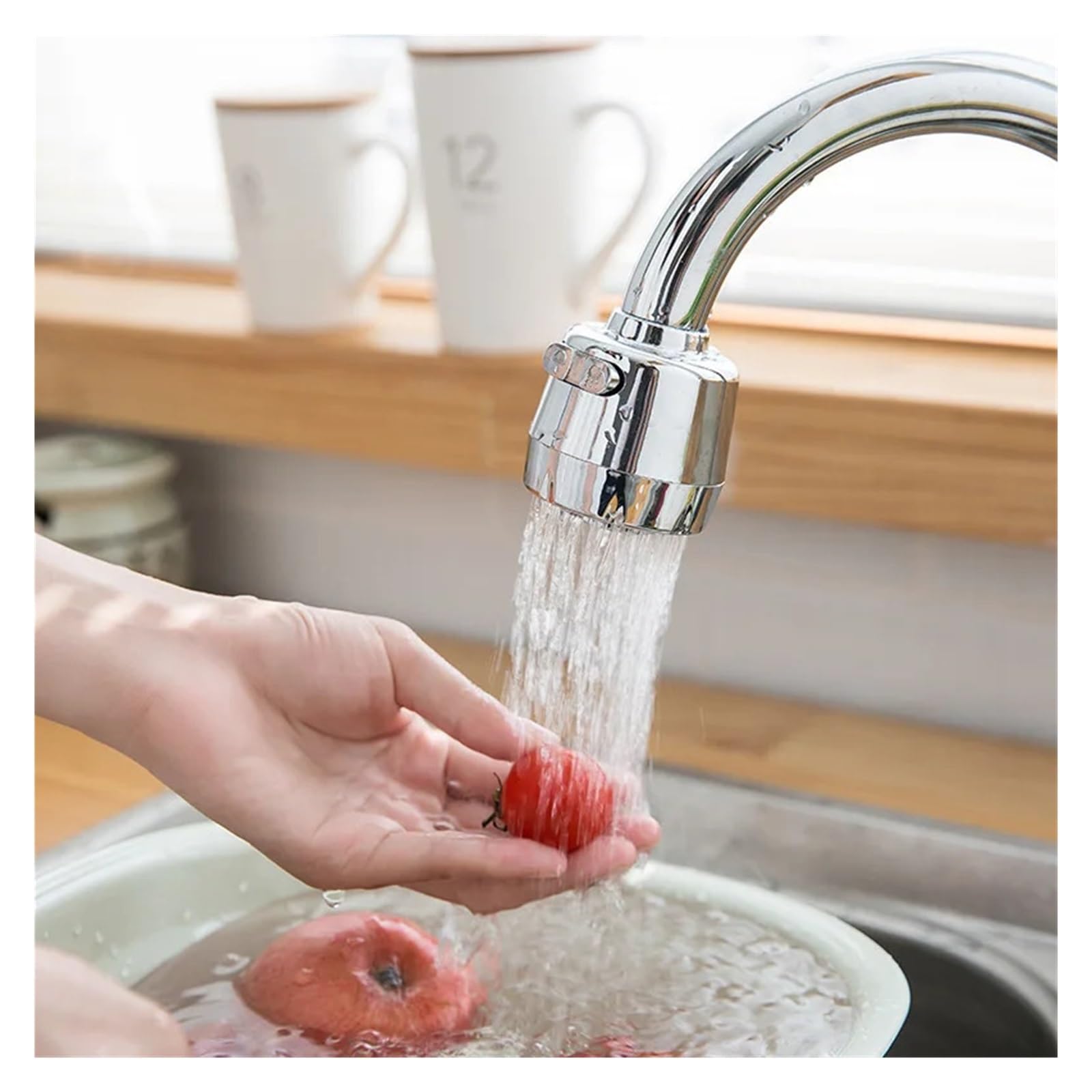 Testa del rubinetto della cucina in acciaio inossidabile da 4 pezzi Boost Doccia Sprinkler Risparmio idrico Creatore di bolle rotanti in tutte le direzioni per Rubinetto