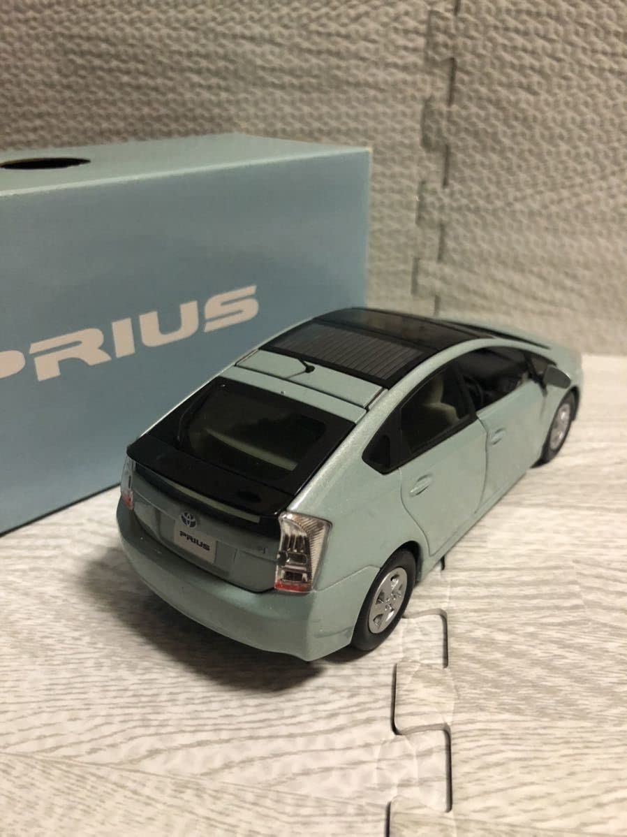 プリウス カラーサンプル Amazon | トヨタ 1/30 オフィシャルミニカー 新型プリウス