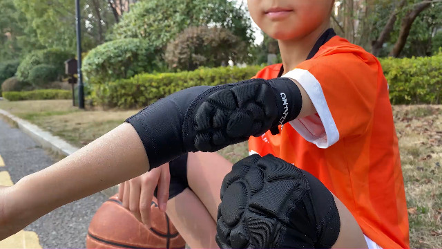 ONTYZZ Coudières Enfants éponge EVA – 1 Paire, Extensible, Respirante, Protection Sport Danse Vélo Roller
