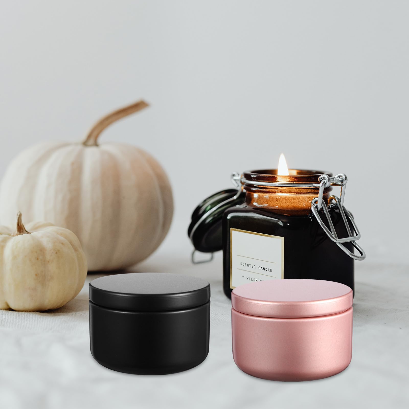 Set 24 Barattoli per Candele in Alluminio da 50Ml Contenitori Rotondi per Candele Fai da Te Resistenti e Riutilizzabili per Decorazioni Casa Matrimoni e Progetti Artigianali