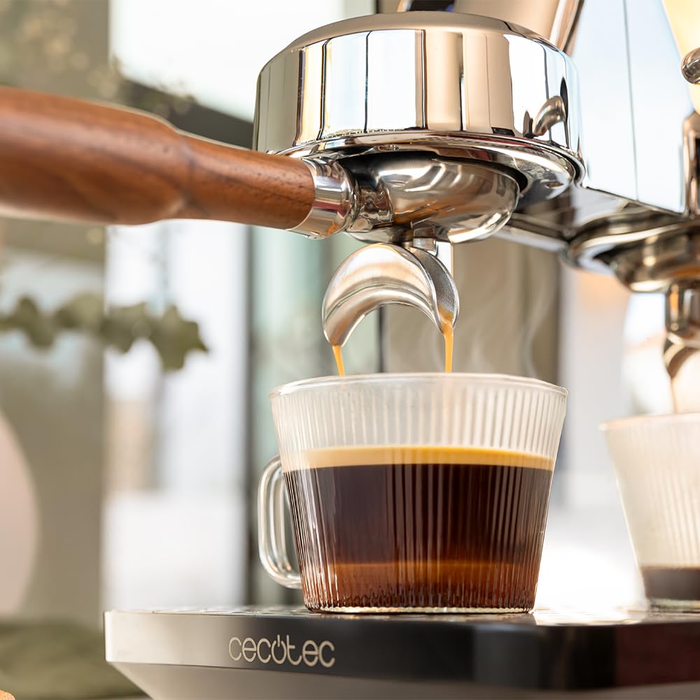 Cecotec Macchina da Caffè Espresso Barista Baristeo Intima. Macchina Espresso Barista Professionale, Sistema di Pre-Infusione, Pompa da 15 Bar, Facile Rifornimento, Serbatoio da 1,7L e Vassoio