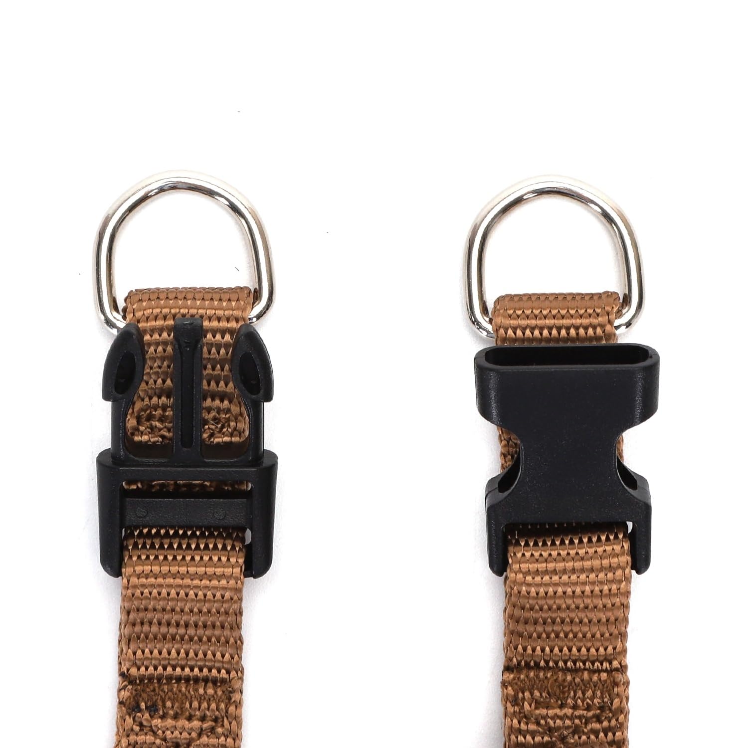 Patapalooza Durable artificial nylon harness, adjustable and lightweight, ideal for walking, training and pet safety.