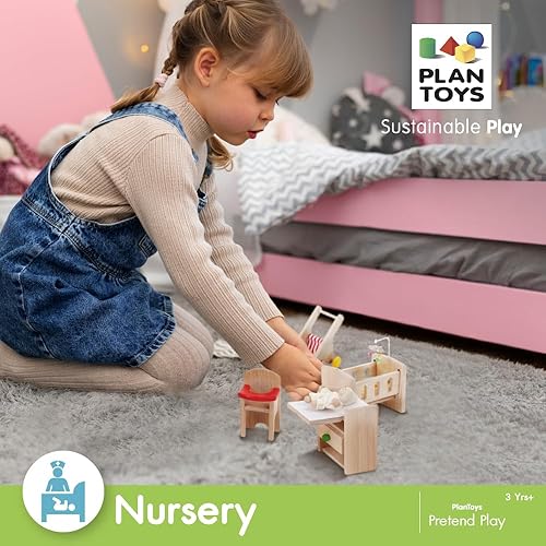Miniatura 3 de PlanToys Guardería accesorios de casa de muñecas de madera con figura de bebé, cochecito y muebles.